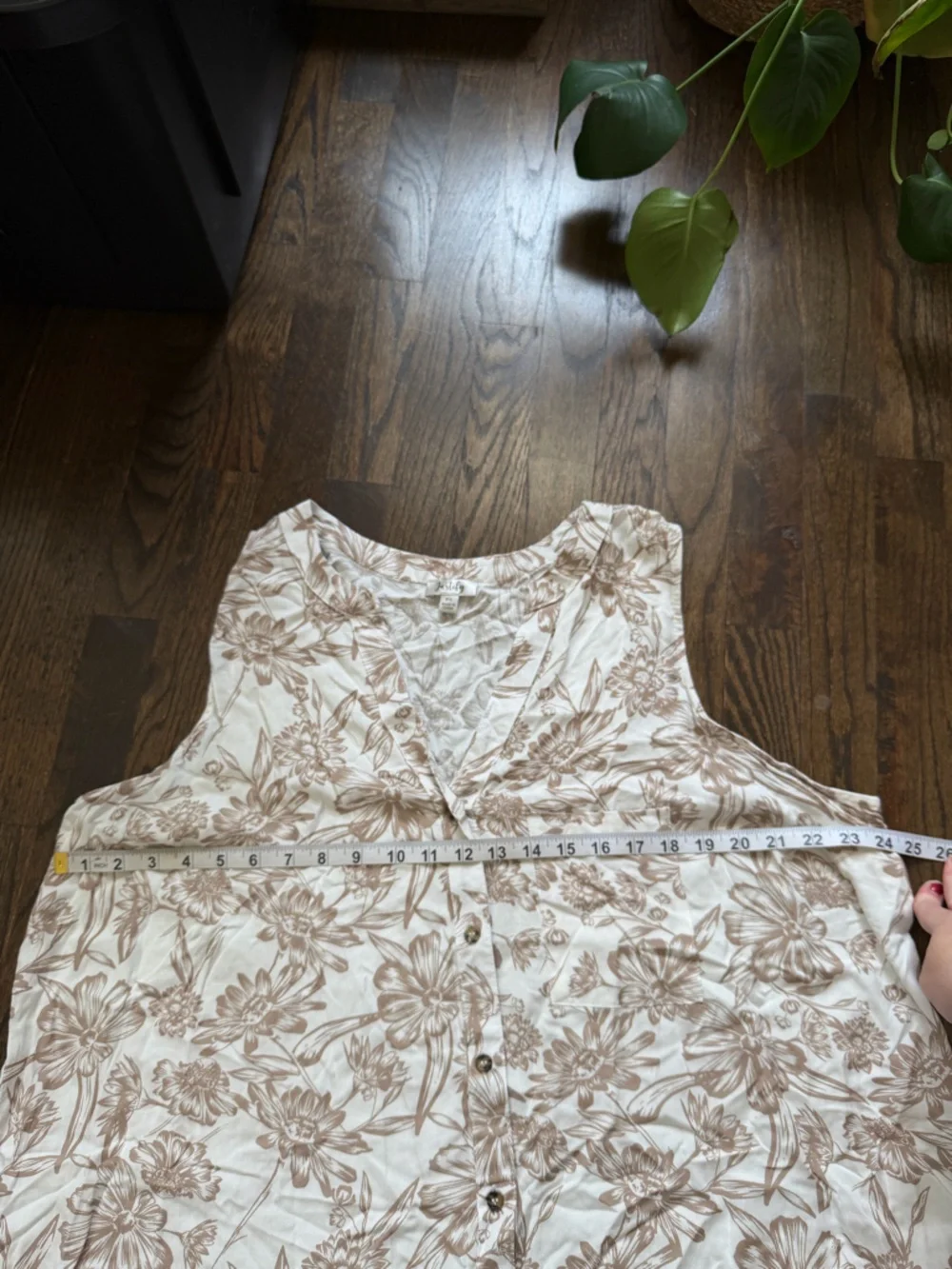 Justify Beige Floral Maxi Dress with Button Detail - Picture 6 of 7